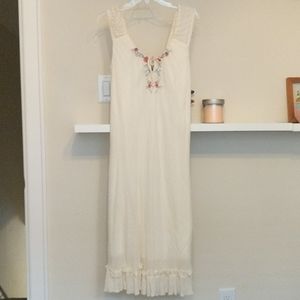 Embroidered linen havana style dress